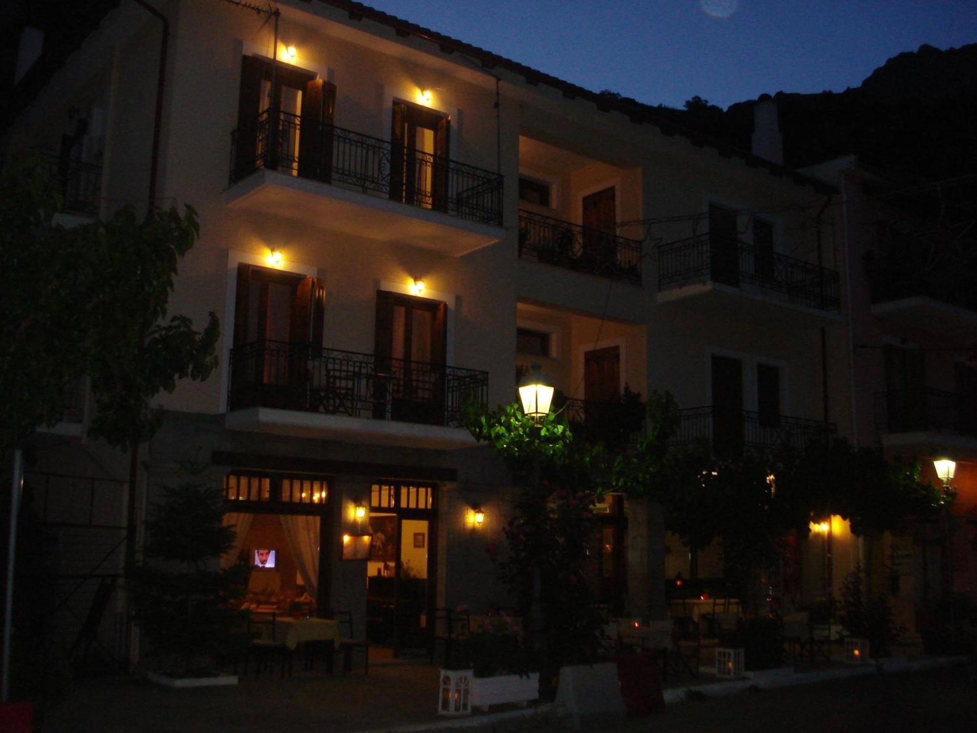 Hotel Iris Arachova Exterior foto